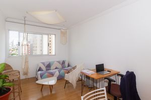 Image 1 - 869215