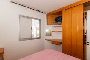 Image 19 - 869215