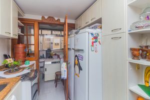 Image 22 - 869219