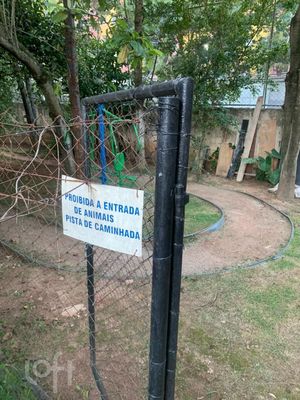 Image 15 - 869228