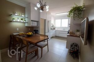 Image 10 - 869237