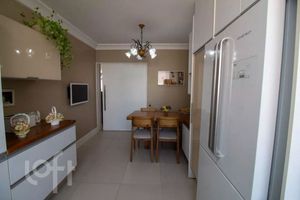 Image 13 - 869237