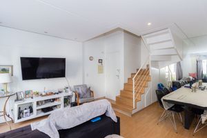 Image 6 - 869272