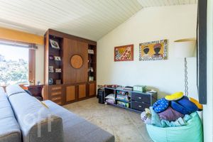 Image 8 - 869277