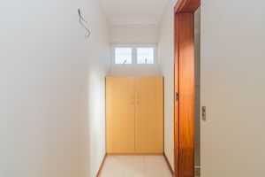 Image 13 - 869281