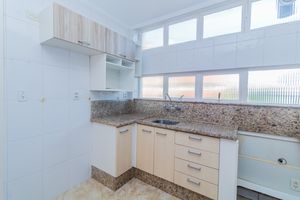 Image 19 - 869281
