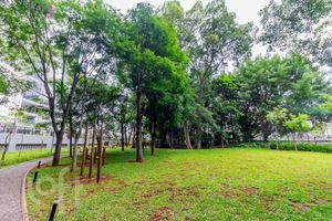 Image 67 - 869282