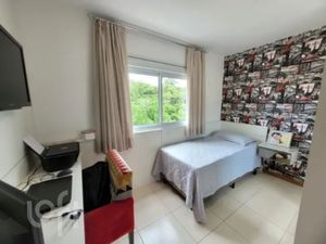 Image 8 - 869285