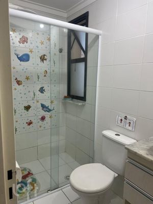 Image 10 - 869289