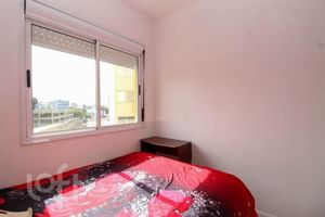 Image 10 - 869291