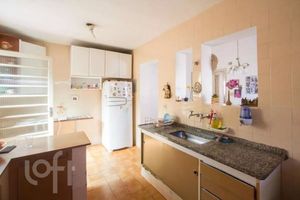 Image 4 - 869305
