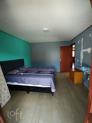 Image 19 - 869306
