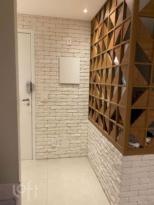 Image 20 - 869312