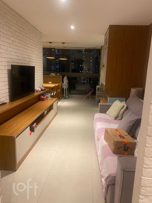 Image 1 - 869312