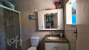 Image 39 - 869321