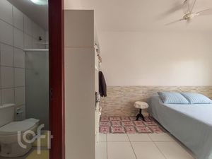 Image 11 - 869332