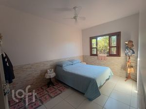 Image 11 - 869332