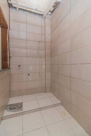 Image 17 - 869333