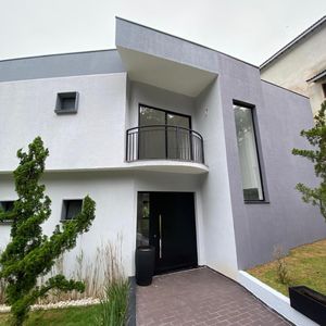 Image 14 - 869350