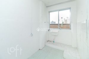 Image 6 - 869366