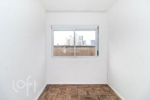 Image 11 - 869366