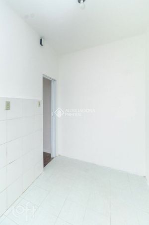 Image 7 - 869366