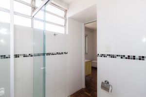Image 19 - 869367