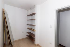 Image 21 - 869367