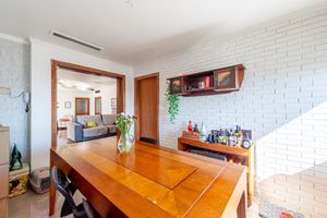 Image 17 - 869371