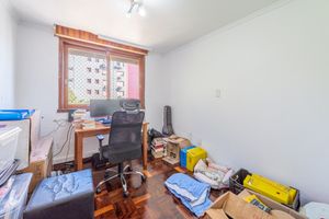 Image 19 - 869371