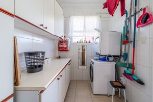 Image 26 - 869371