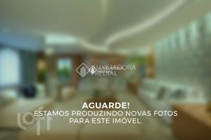 Image 0 - 869380