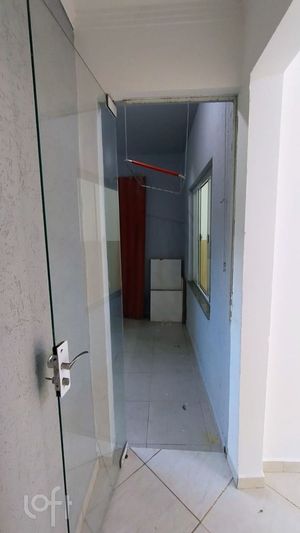 Image 17 - 869391