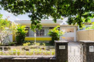 Image 62 - 869400