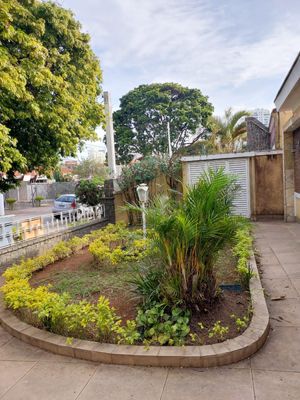 Image 1 - 869400