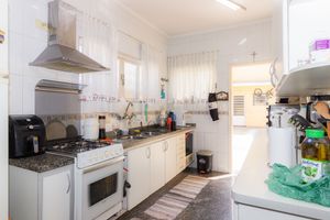 Image 37 - 869400