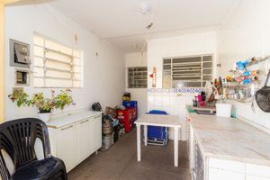 Image 46 - 869400