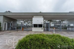 Image 36 - 869406
