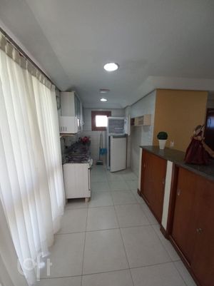 Image 23 - 869407