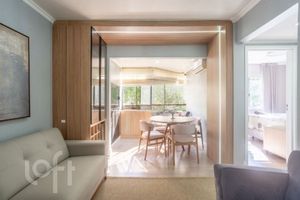 Image 22 - 869407