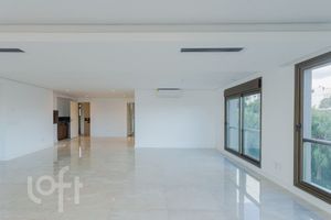 Image 5 - 869408