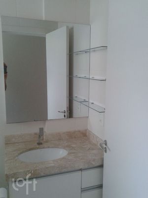 Image 9 - 869409