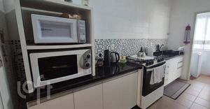 Image 3 - 869411