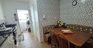 Image 5 - 869411