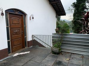 Image 3 - 869418