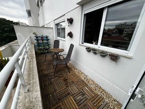Image 12 - 869426