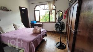 Image 19 - 869434
