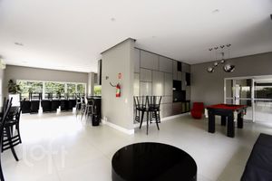 Image 22 - 869438