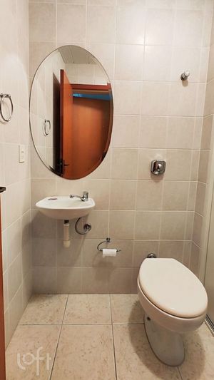 Image 8 - 869444