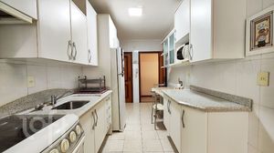 Image 6 - 869444